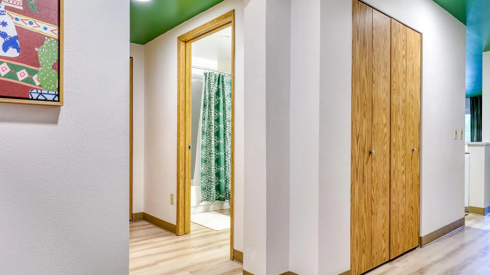 Quest Travels Hotel Seattle 0*,  United States