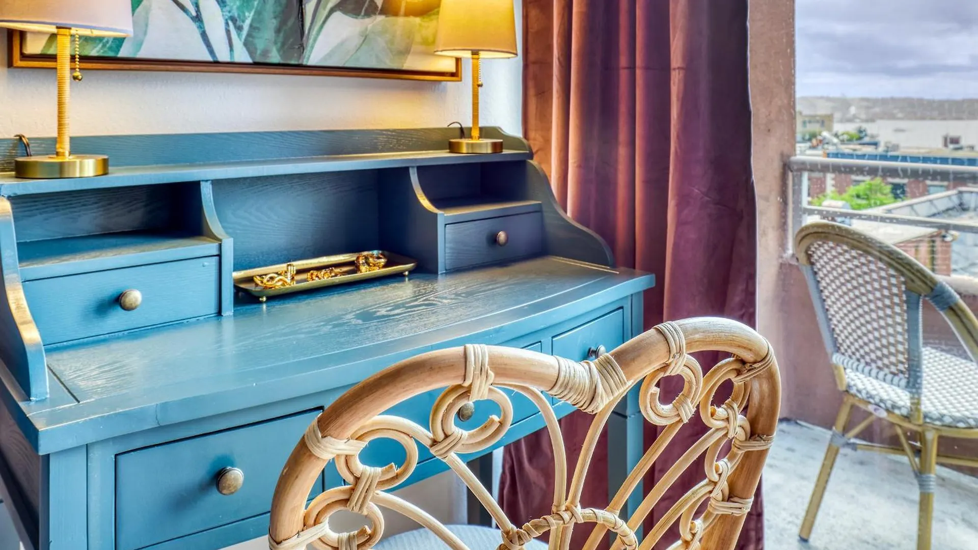 Quest Travels Hotel Seattle