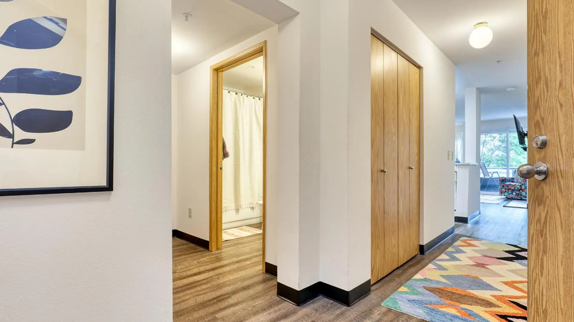Quest Travels Hotel Seattle